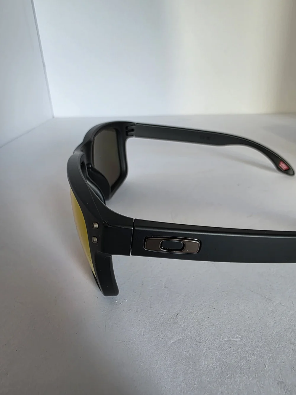 NEW Oakley Holbrook Men's Sunglasses